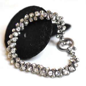 Vtg Diva Glam Spiral Clear Crystal Gemstone Silver Tone 8" Toggel Latch Bracelet